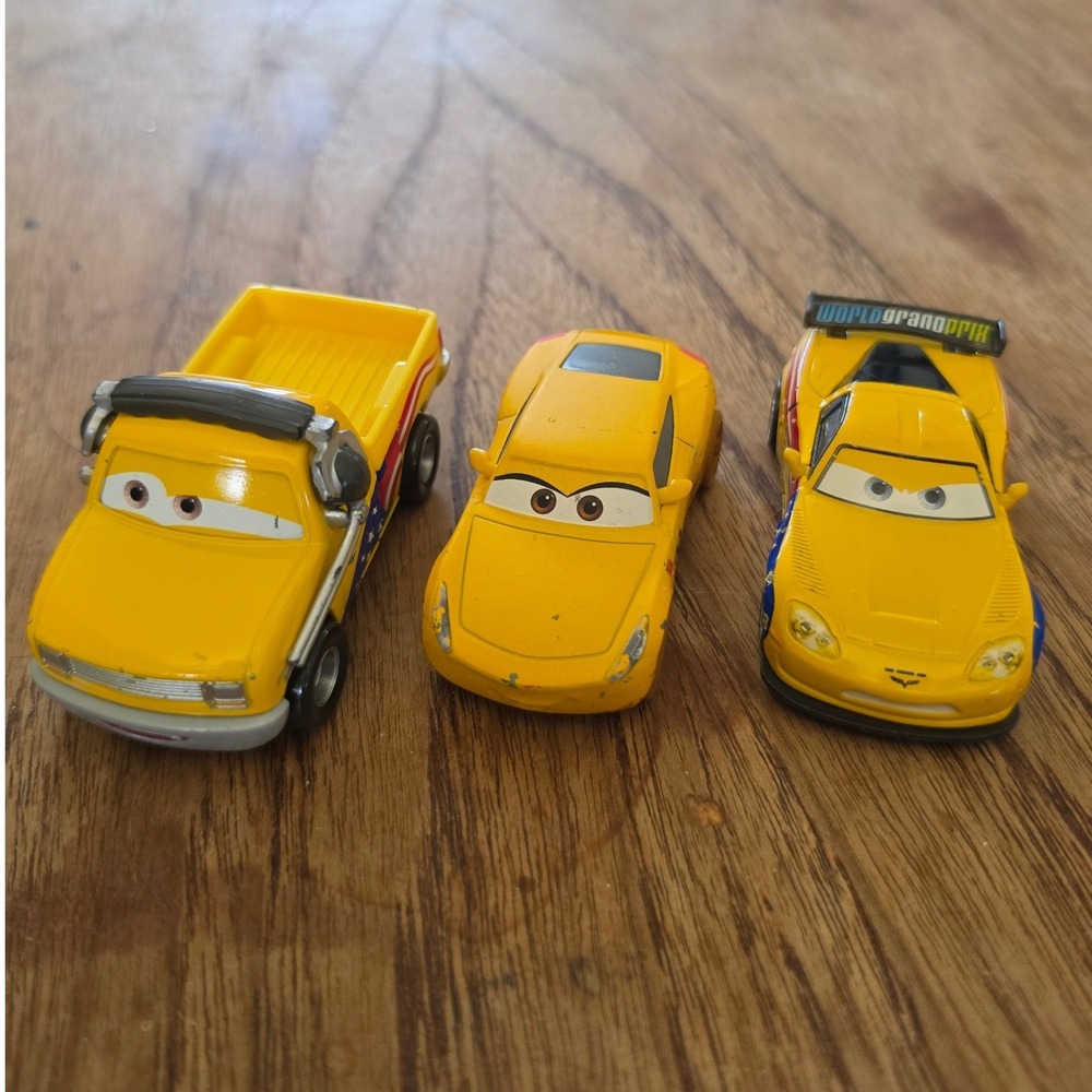 Disney Pixar Cars Mattel Used Diecast & Plastic Toy Lot (7 Cars) Play Wear
